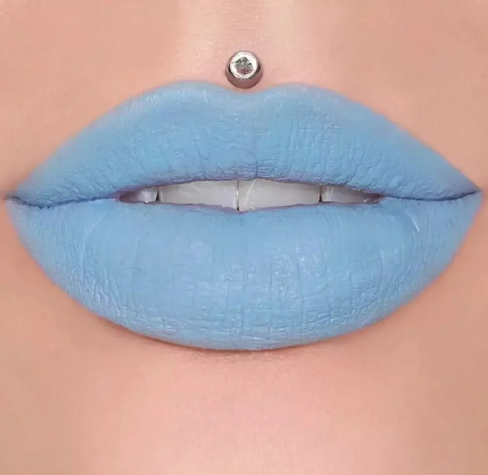 JEFFREE STAR COSMETICS - VELVET TRAP LIPSTICK 